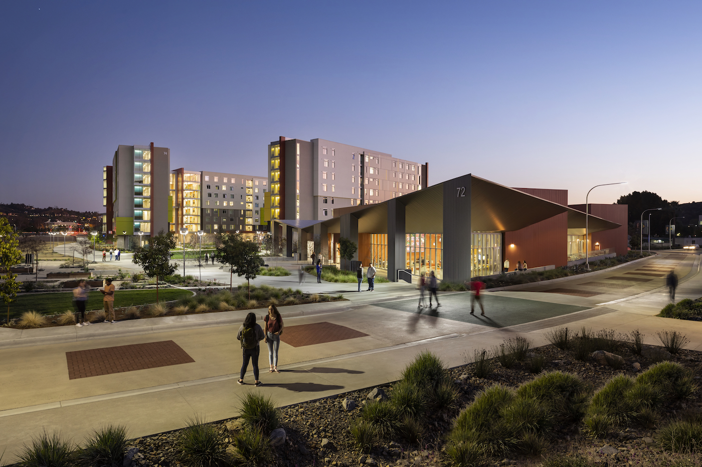 HOUSING AND DINING COMMONS at California State Polytechnic University–Pomona 2 2020 student housing report 